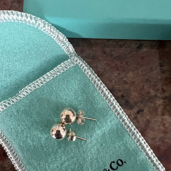 Tiffany Bracelet, matching earrings and ring - Picture 6 of 8